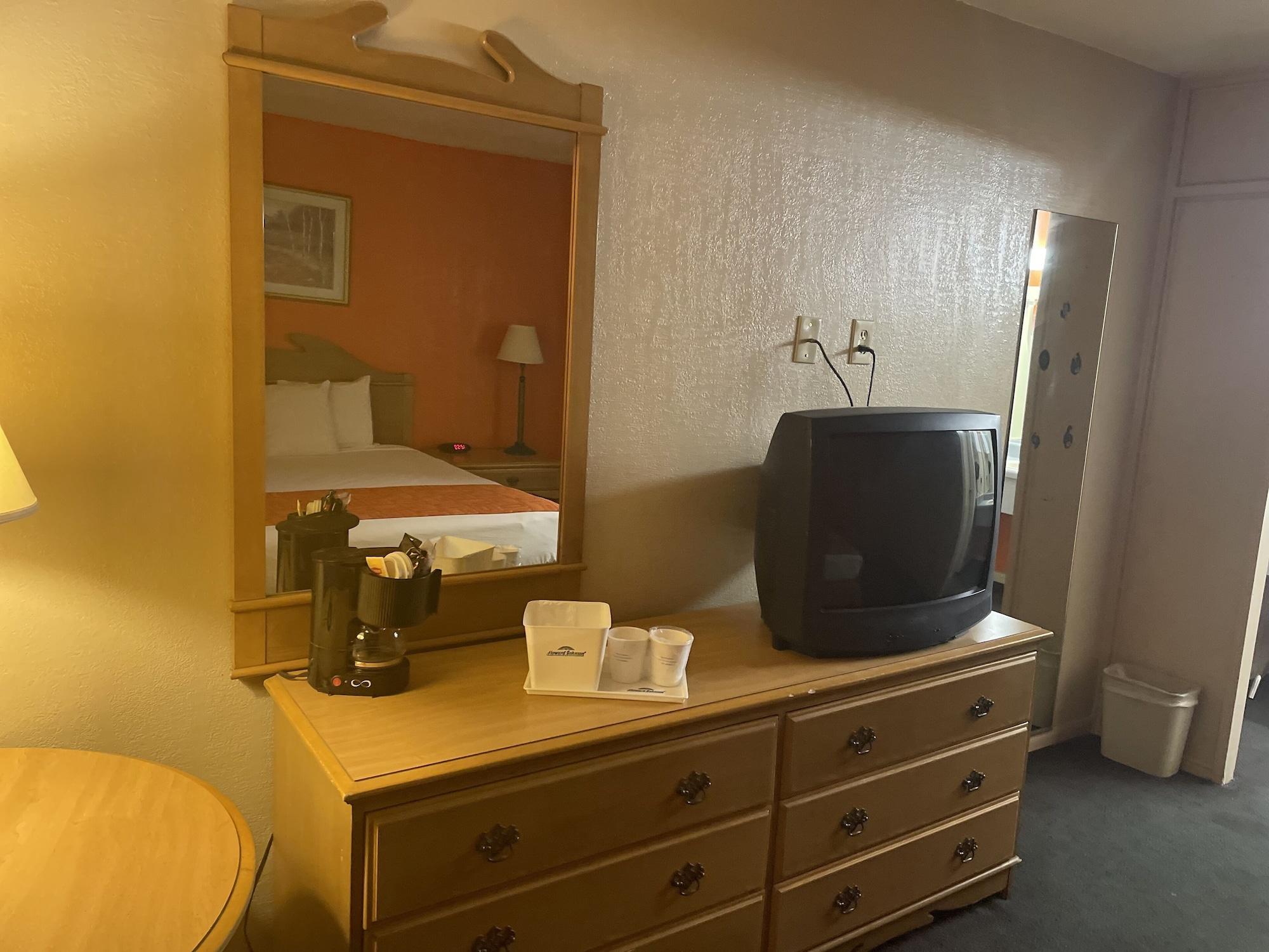 Howard Johnson By Wyndham Bakersfield Eksteriør bilde