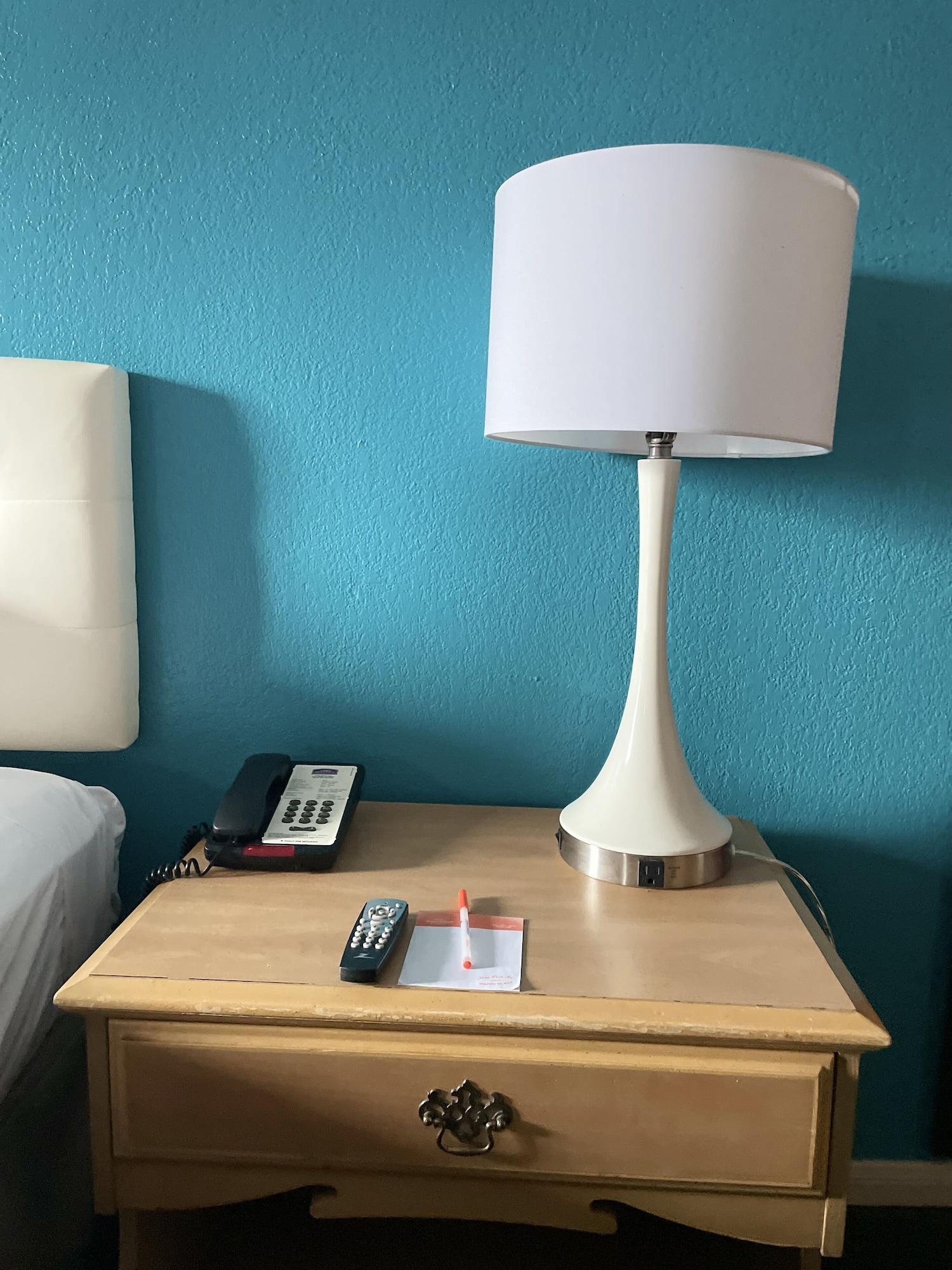 Howard Johnson By Wyndham Bakersfield Eksteriør bilde